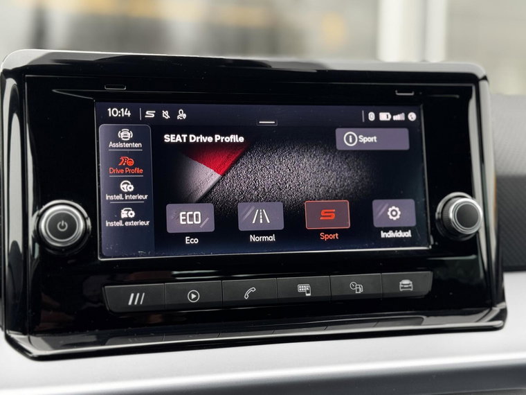 Vehicle Image 17