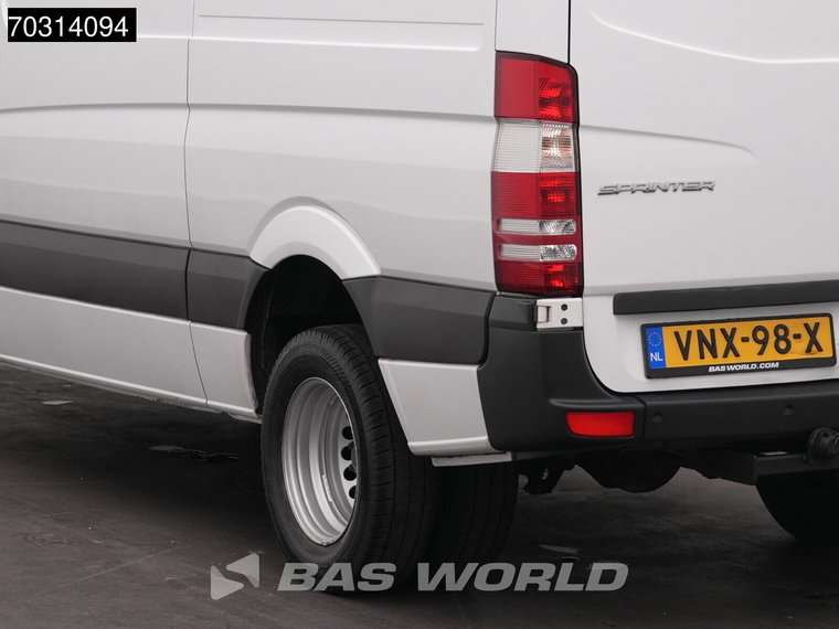 Vehicle Image 45
