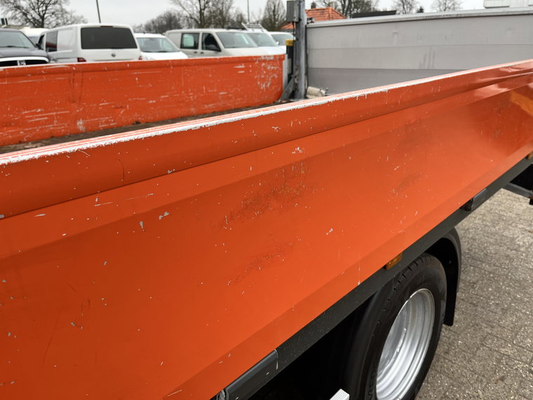 Vehicle Image 39