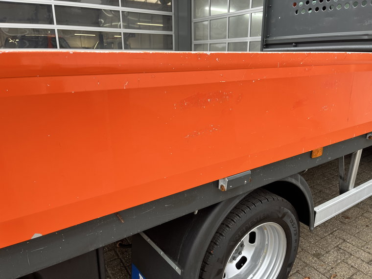 Vehicle Image 40