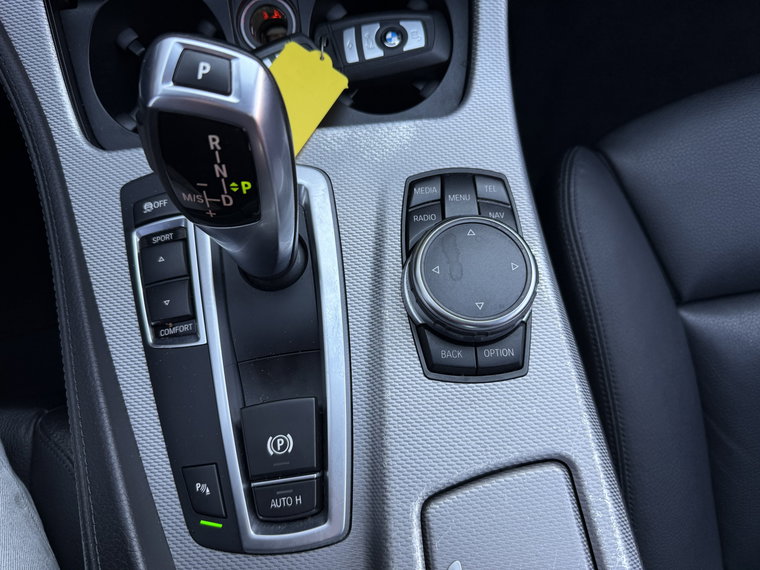 Vehicle Image 26