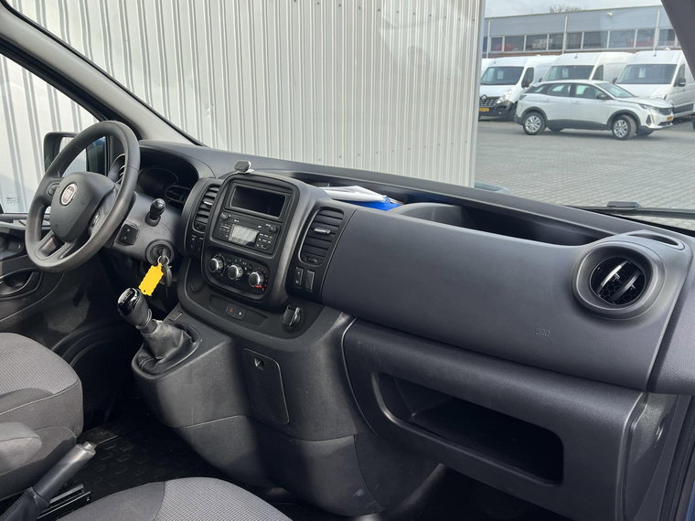 Vehicle Image 24