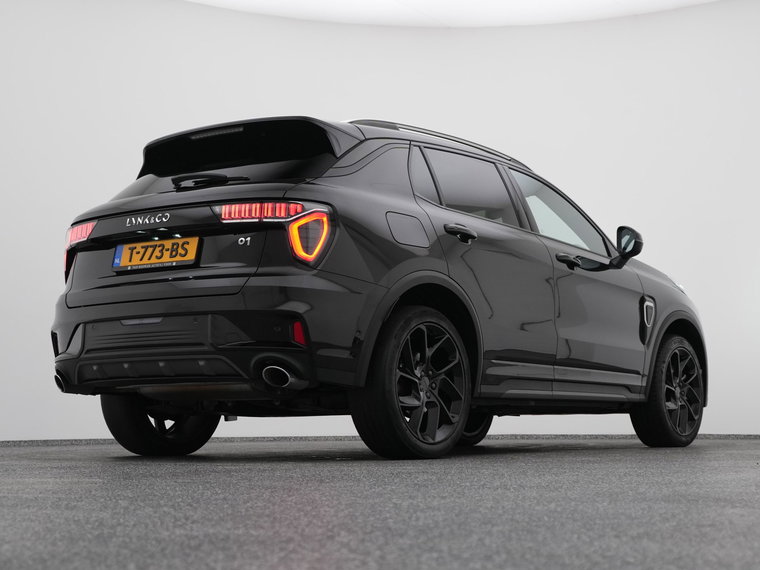 Vehicle Image 16