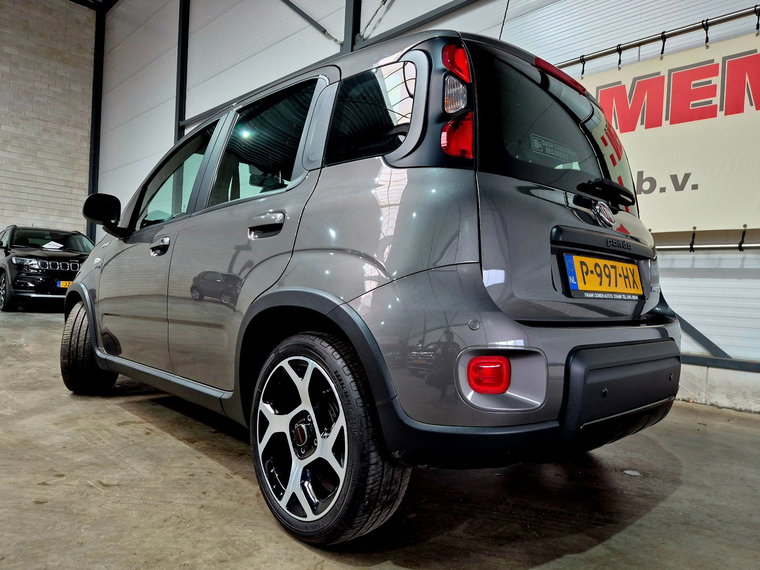 Vehicle Image 13
