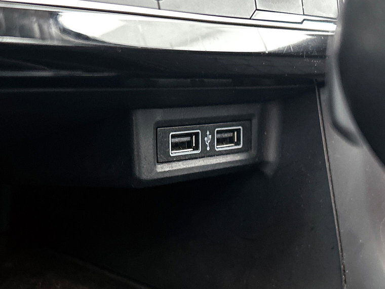 Vehicle Image 33