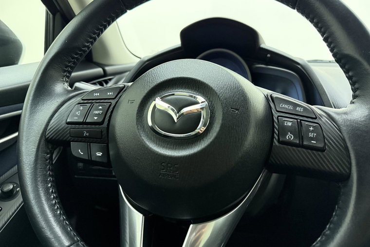 Vehicle Image 18