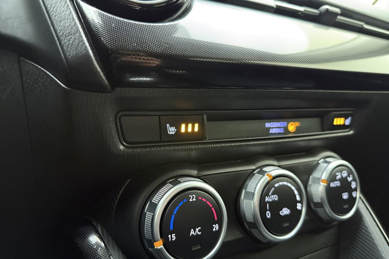 Vehicle Image 23