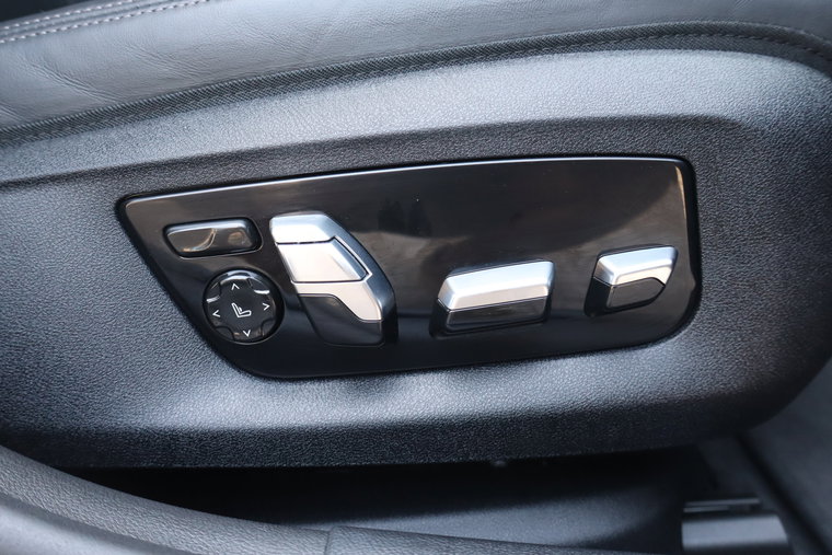 Vehicle Image 53