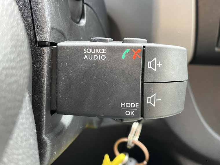 Vehicle Image 37