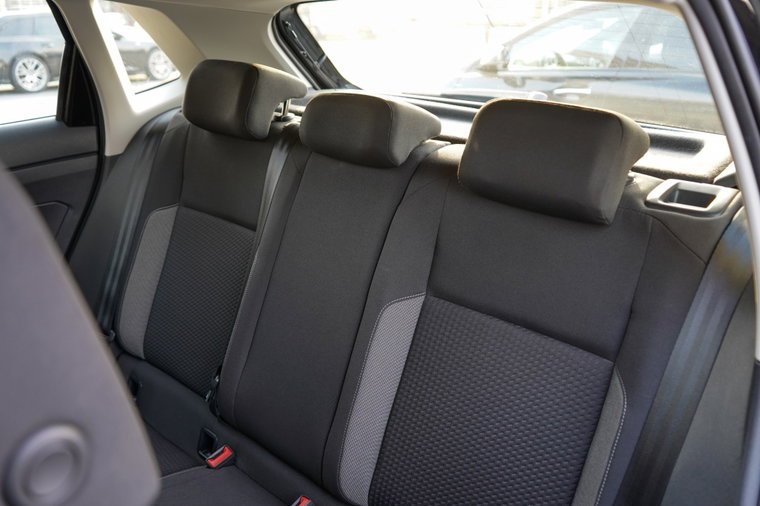 Vehicle Image 36