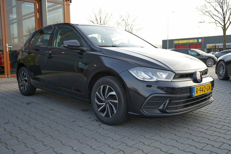 Vehicle Image 11