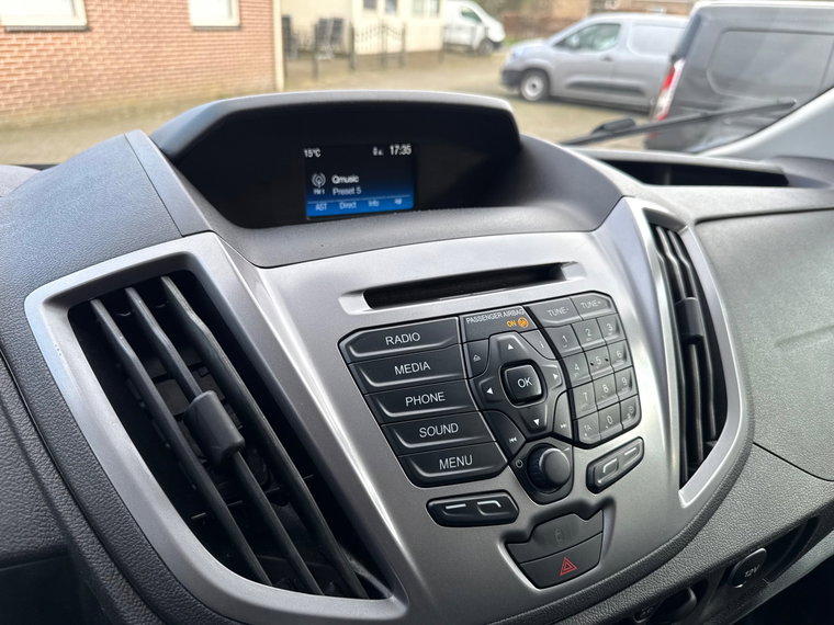 Vehicle Image 14