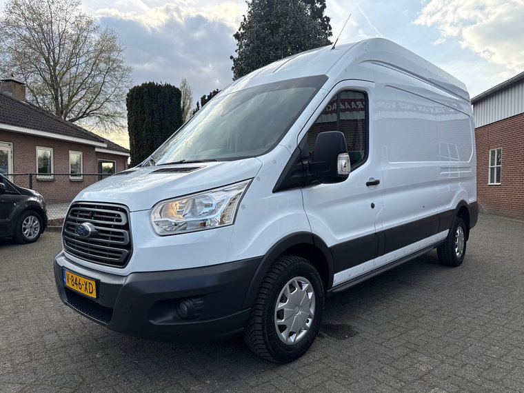 Vehicle Image 24