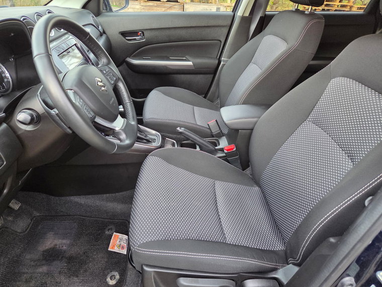 Vehicle Image 9