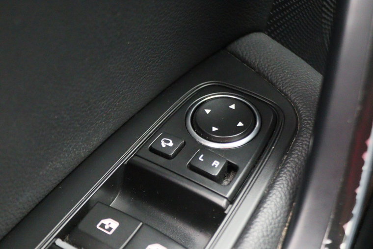 Vehicle Image 33