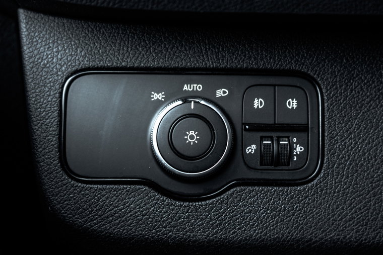 Vehicle Image 22