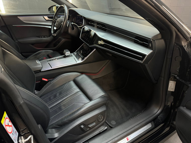 Vehicle Image 33