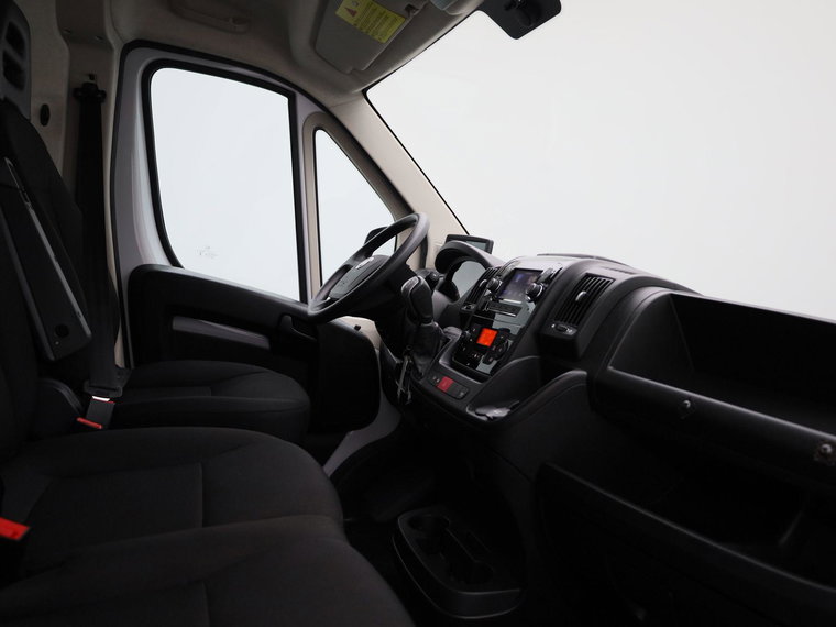 Vehicle Image 26
