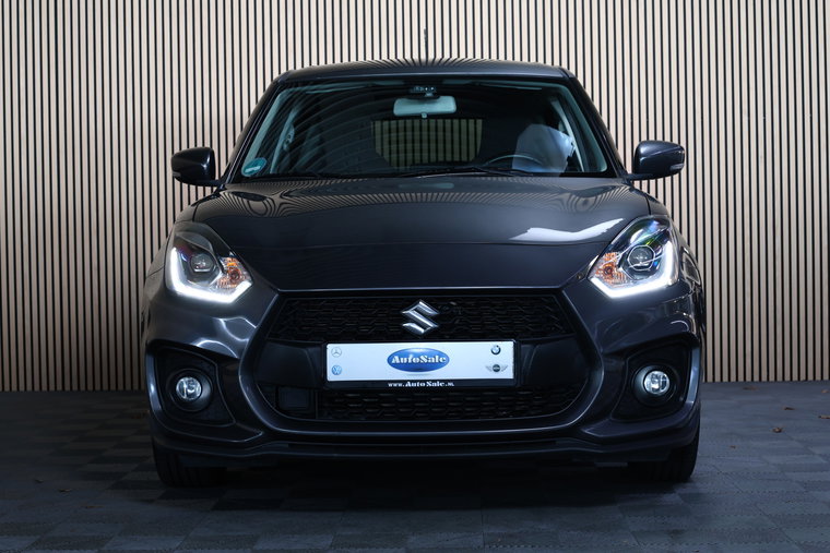 Vehicle Image 8