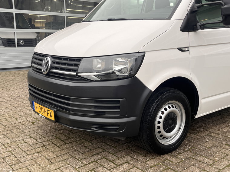 Vehicle Image 27