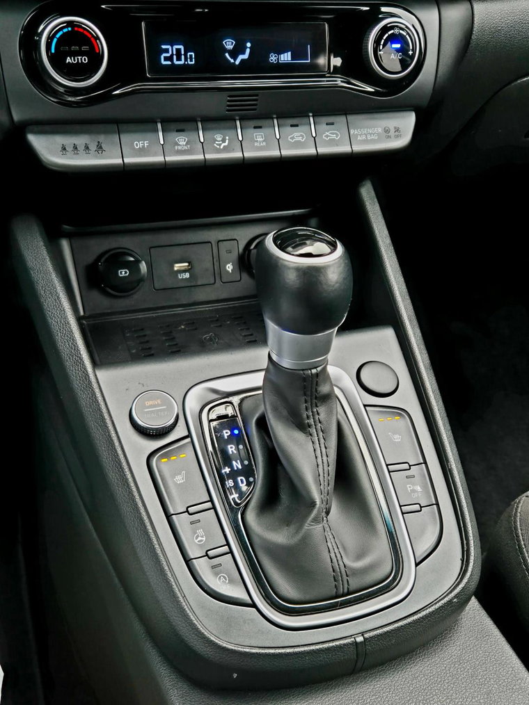 Vehicle Image 26