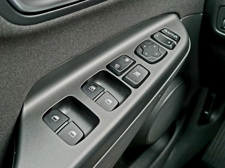 Vehicle Image 33