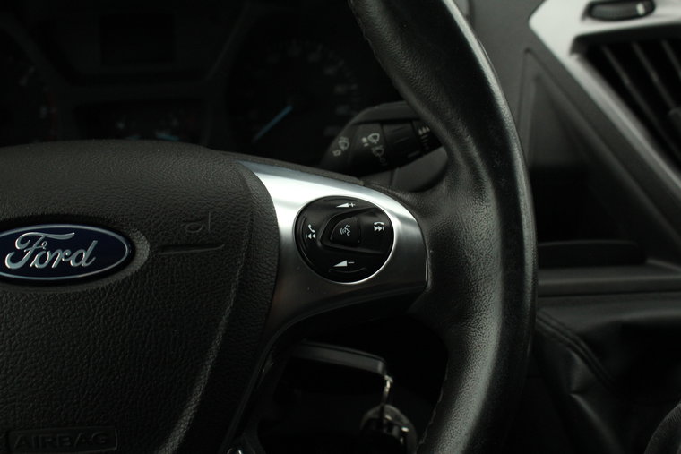 Vehicle Image 24