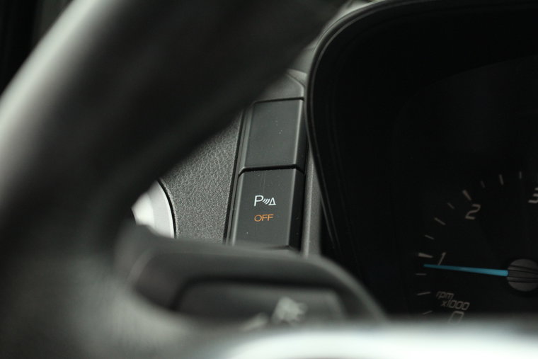 Vehicle Image 25