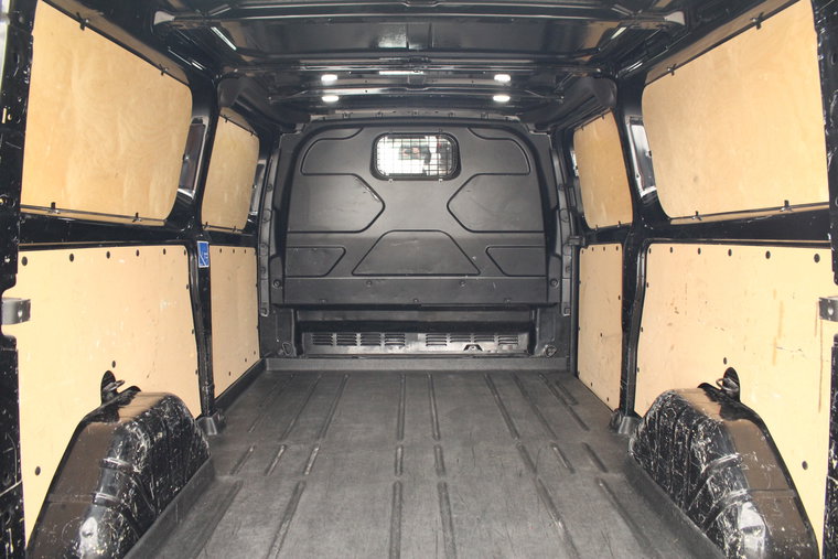 Vehicle Image 9