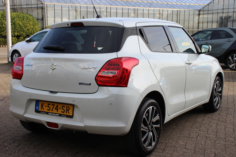 Vehicle Image 8