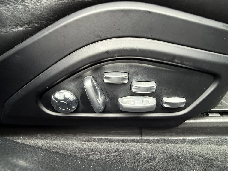 Vehicle Image 40