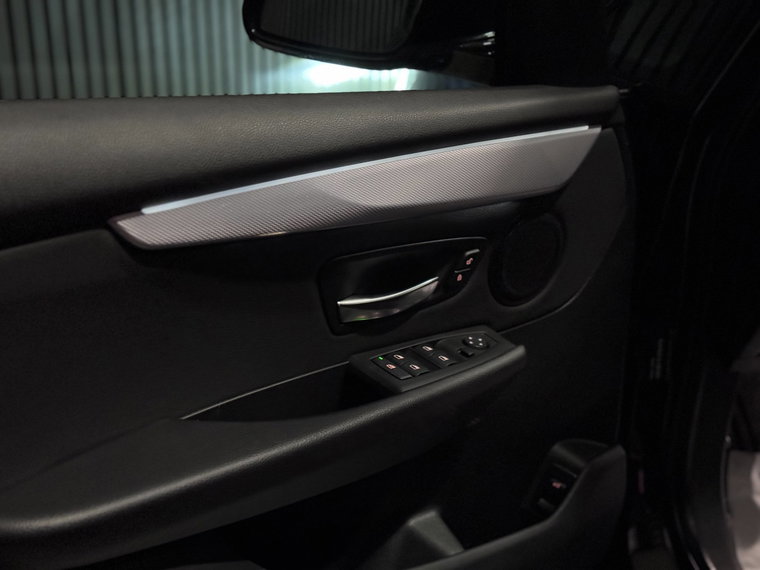 Vehicle Image 33