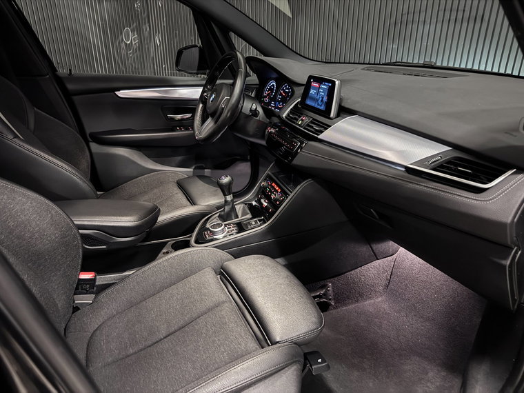 Vehicle Image 35