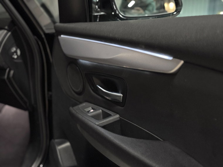 Vehicle Image 37