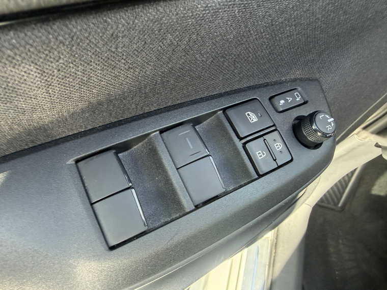 Vehicle Image 28