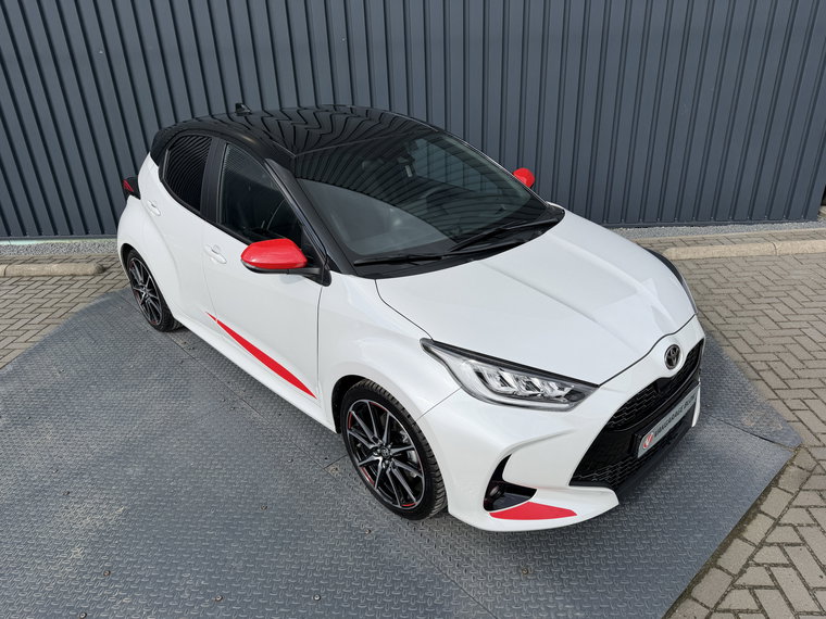 Vehicle Image 7