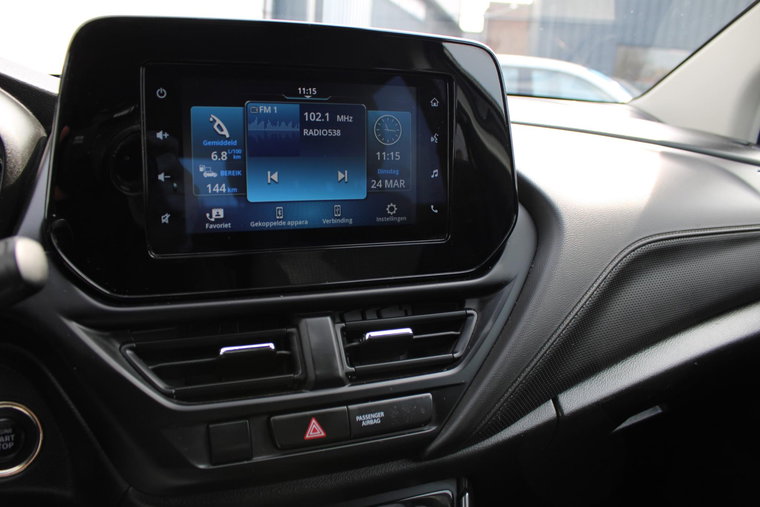 Vehicle Image 18