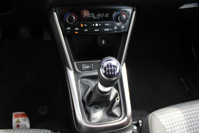 Vehicle Image 21