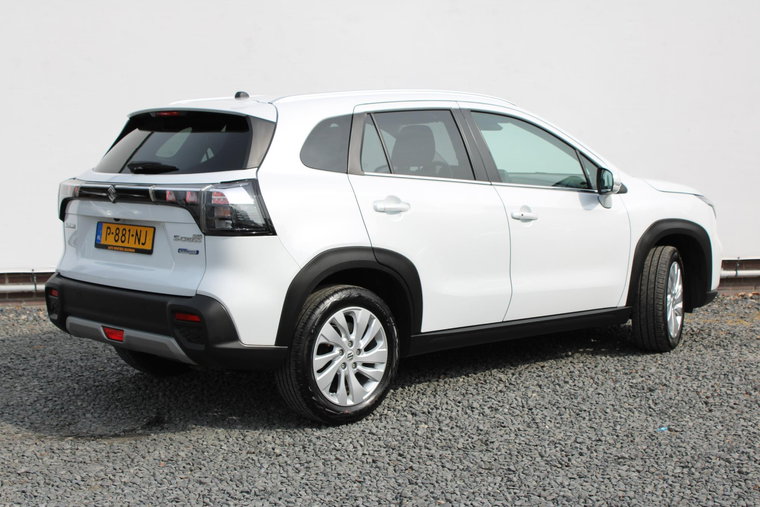 Vehicle Image 4