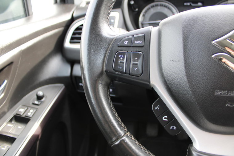 Vehicle Image 22