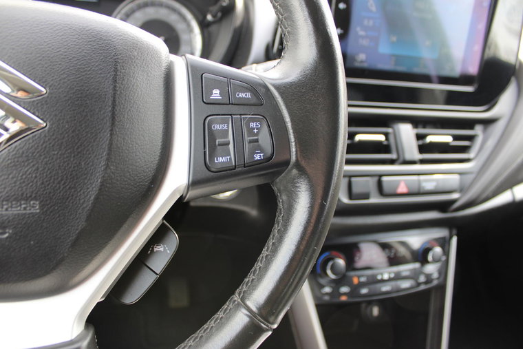 Vehicle Image 23