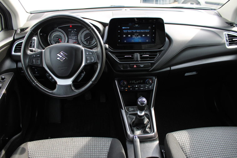 Vehicle Image 9
