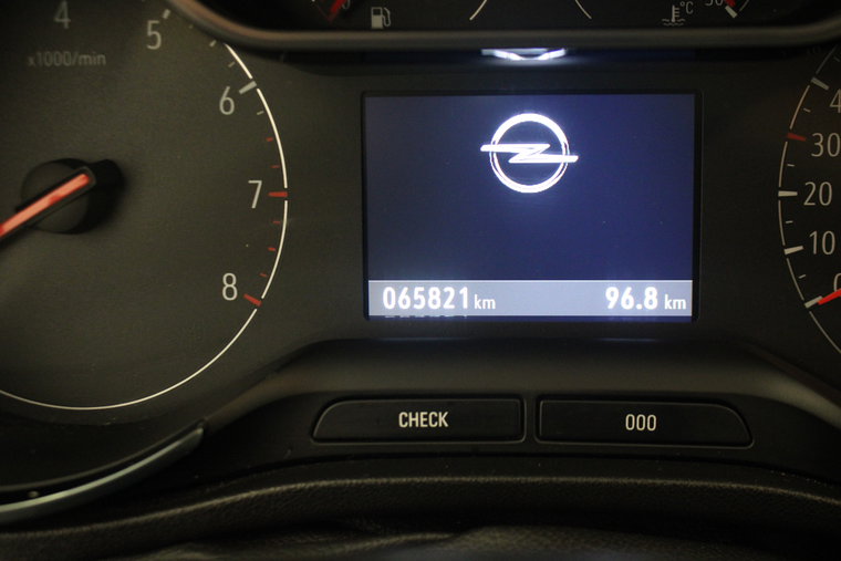 Vehicle Image 19