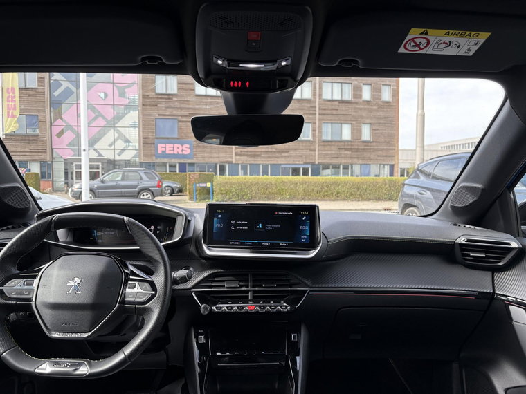 Vehicle Image 39