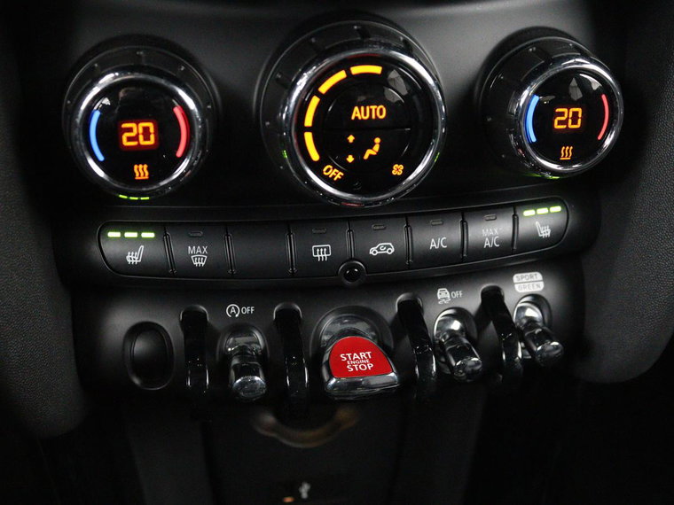 Vehicle Image 27