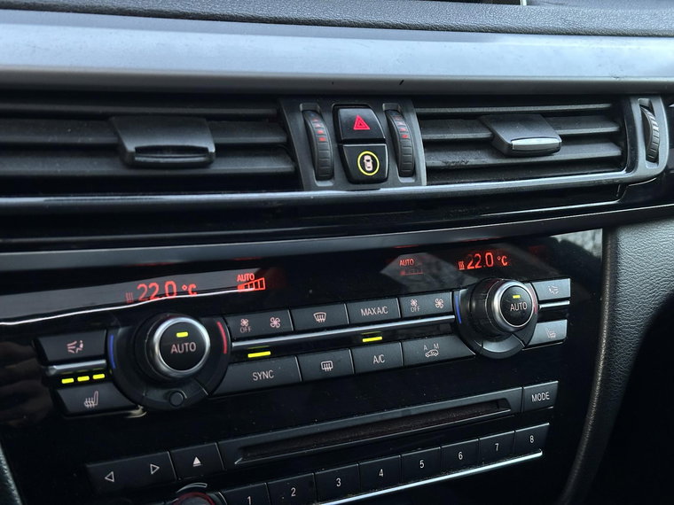 Vehicle Image 34