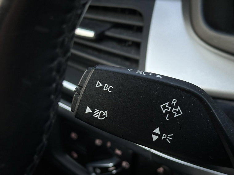 Vehicle Image 40
