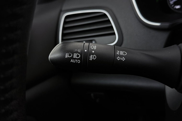 Vehicle Image 26