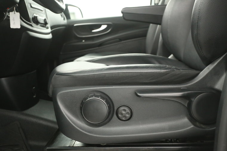 Vehicle Image 24