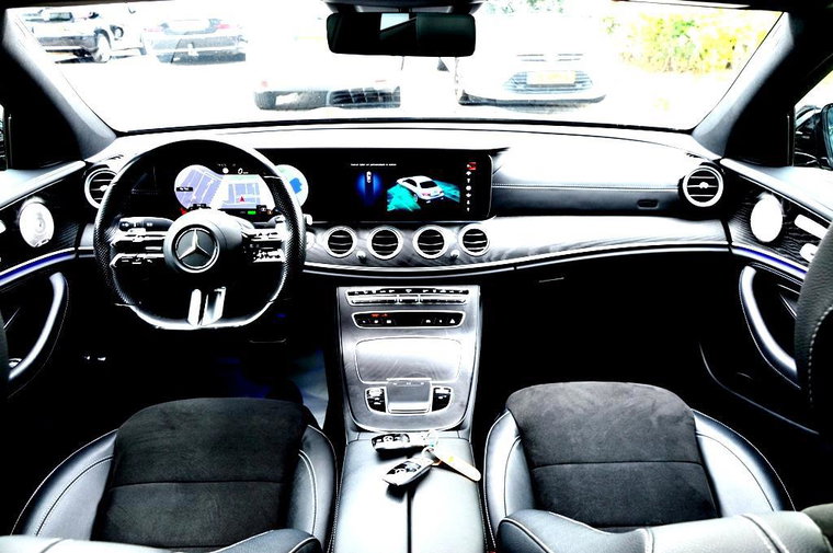 Vehicle Image 39